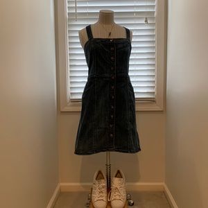 Lightly Worn Comfortable Jean Express Dress. Size L.